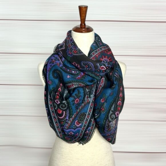 Vintage Oscar de la Renta Large Wool Square Scarf Shawl Dark Blue Paisley Japan - Picture 6 of 8